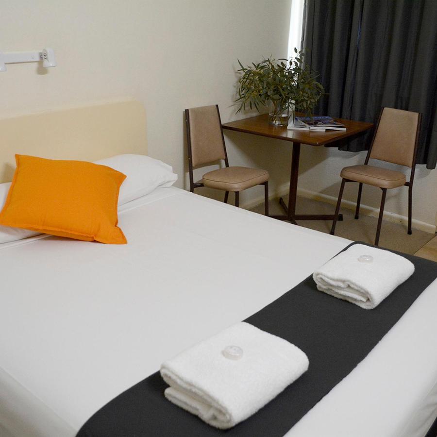 Shamrock Hotel Motel Temora 외부 사진